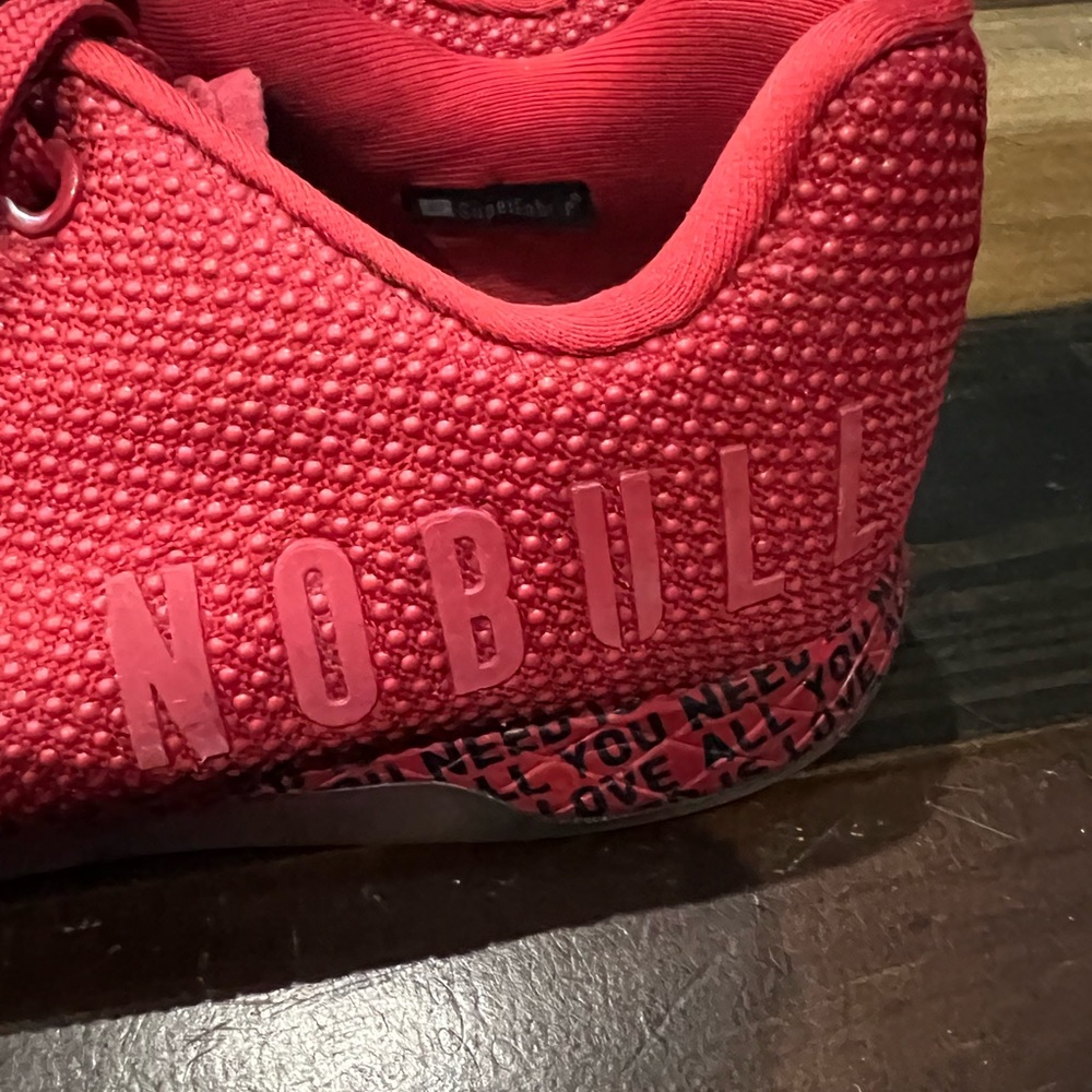 NOBULL TRAINERS ALL YOU NEED IS LOVE WOMENS SIZE 8 men’s size 6.5